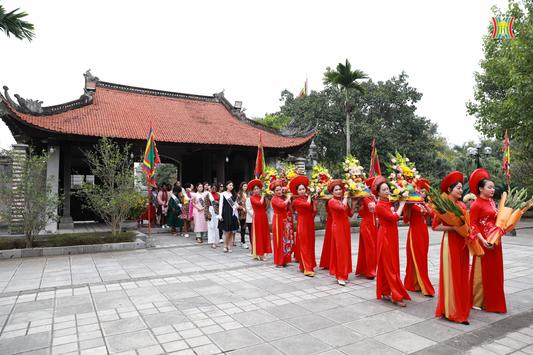 Lễ hội hoa “Mê Linh rực rỡ sắc hoa” 2022

