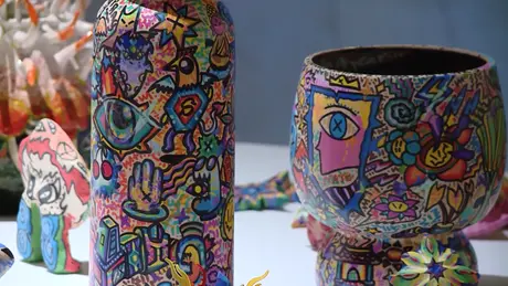 Tái hiện văn hóa Việt bằng nét vẽ doodle đương đại | Văn hóa và sự kiện | 14/06/2025