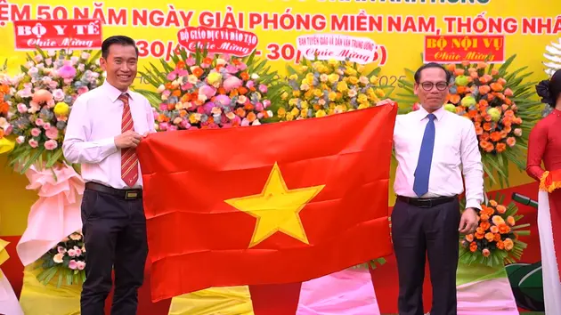 Lan tỏa tinh thần yêu nước từ lá cờ Tổ quốc