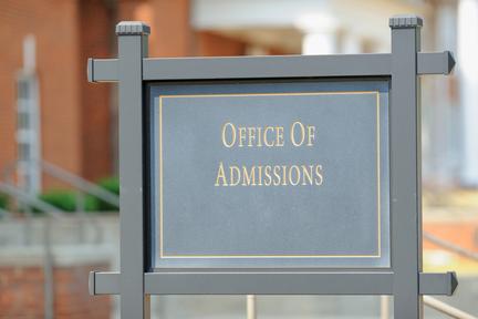 Nhà giàu chi triệu USD cho con vào Ivy League: Một bà mẹ Việt từng gây rúng động