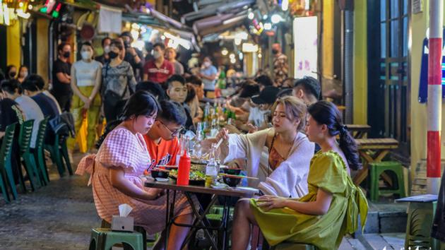 Những mảng màu đêm Hà Nội 