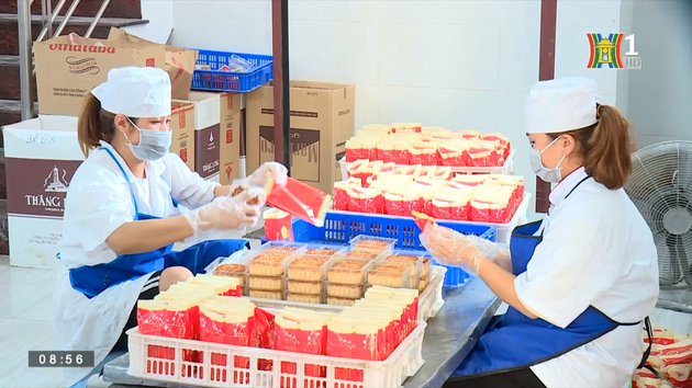 Tăng cường kiểm tra đột xuất sản phẩm bánh trung thu | Quản lý thị trường | 16/09/2023