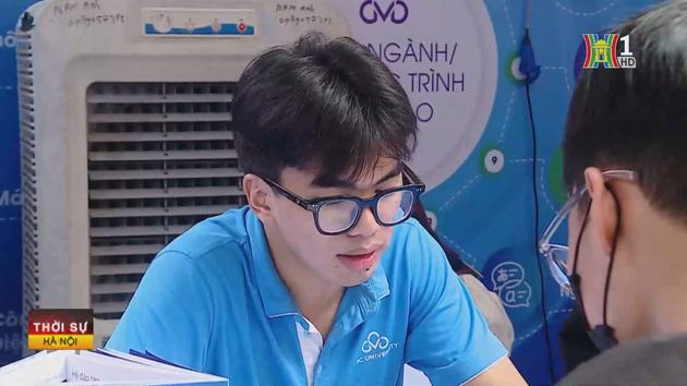 Sôi nổi Ngày hội tuyển sinh, hướng nghiệp 2024