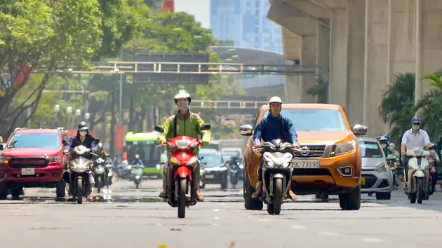 Dự báo thời tiết ngày 26/7: Hà Nội tăng nhiệt, đêm mưa