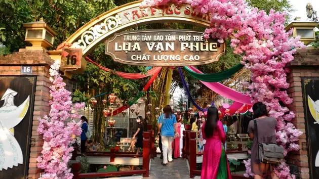 Hai làng nghề Hà Nội vào Mạng lưới thủ công sáng tạo thế giới