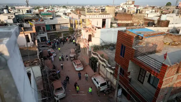 Ấn Độ và Pakistan nhất trí ngừng bắn ngay lập tức