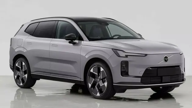 Volvo hồi sinh mẫu XC70 với bản hybrid