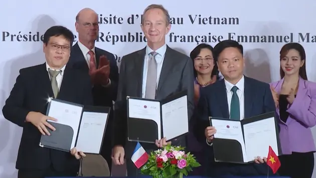 Hợp tác đào tạo số về công nghệ hàng không vũ trụ